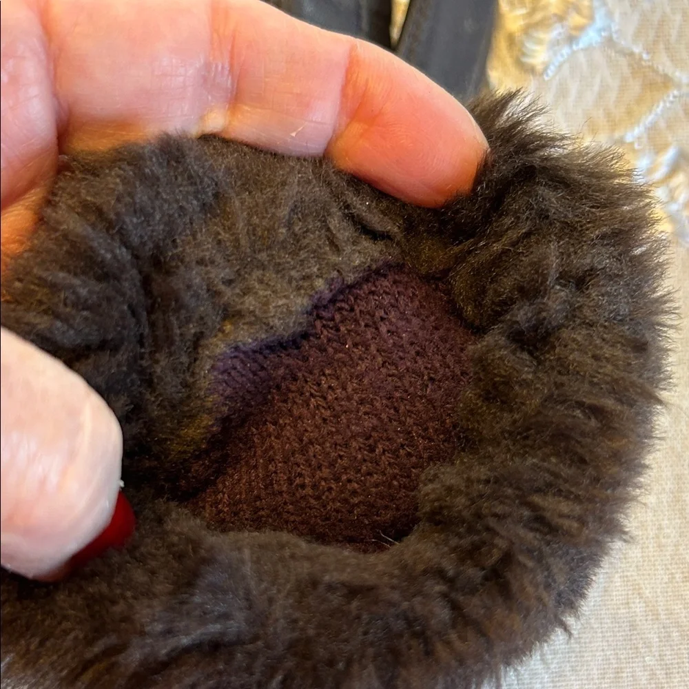 Fownes Women's Elegant Dark Brown Leather Gloves with Plush Fur Cuff; Size XL